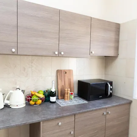 Penzion Laila's Cozy Garden House &